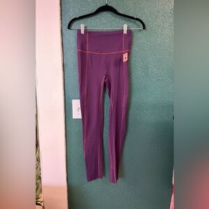 Lululemon leggings circle size 4 Purple Leggings with Stitching